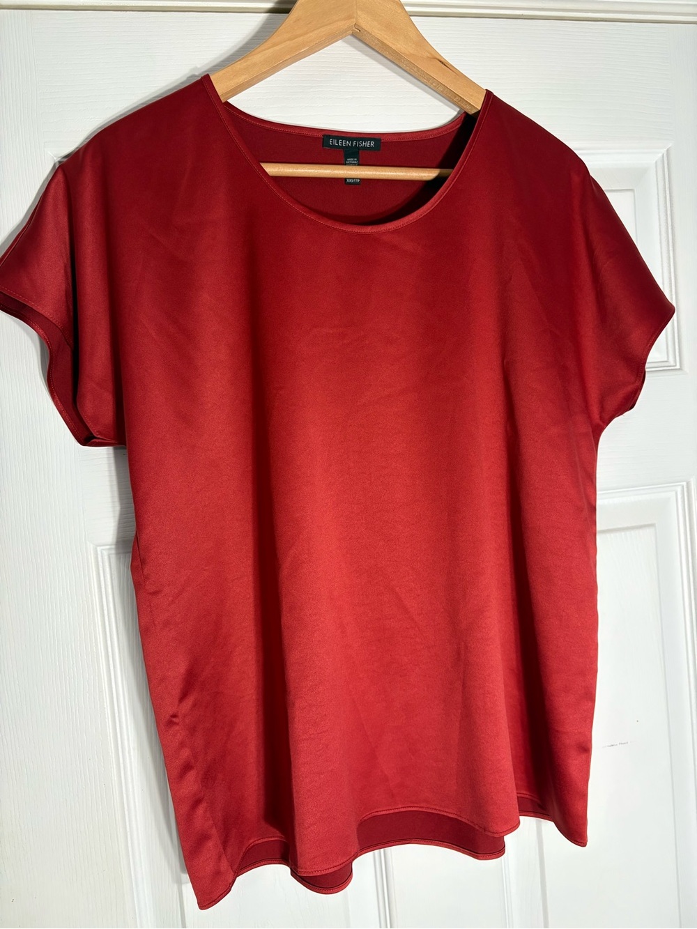 EILEEN FISHER Deep Red Short-Sleeve Scoop Neck Tee